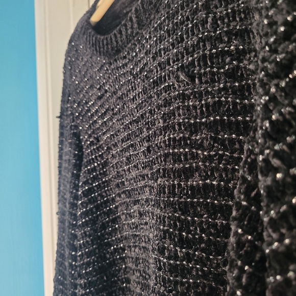 Black Sweater - Picture 4 of 6